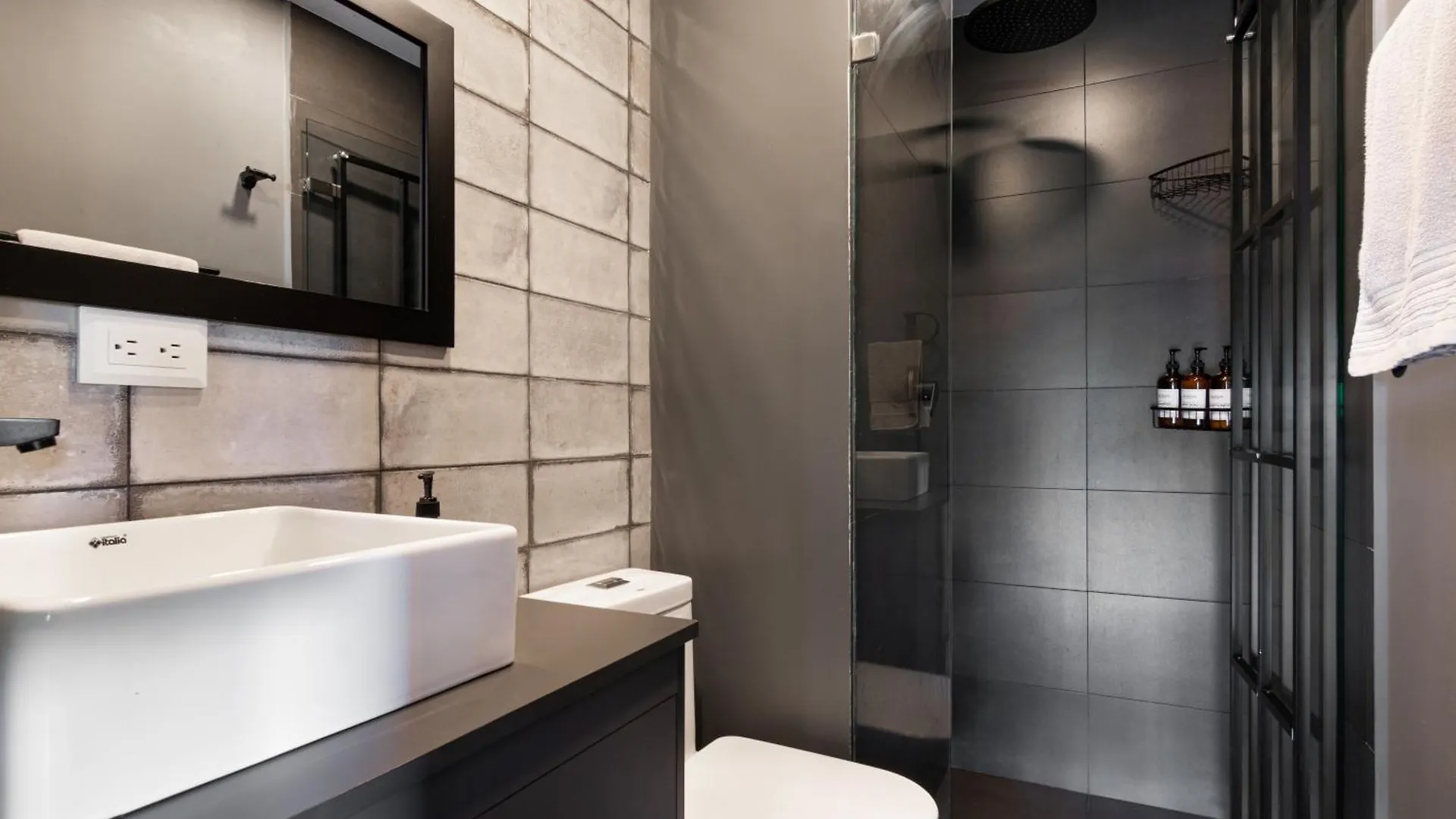 The Belmonte Penthouse Hotel Medellin